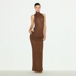 NWT‎ SKIMS SHEER KNIT FOLDOVER LONG SKIRT IN BISON SIZE LARGE